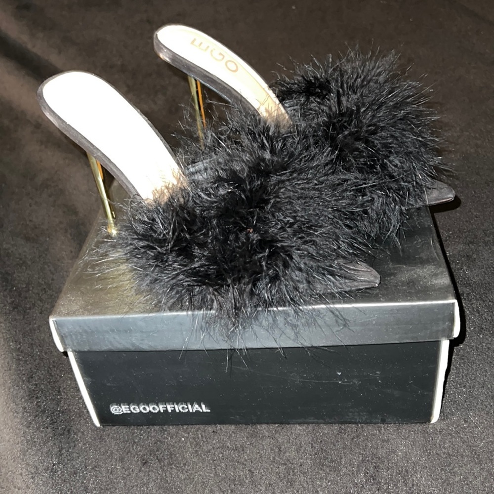 Pointy toe feather stilettos FAST SHIPPING